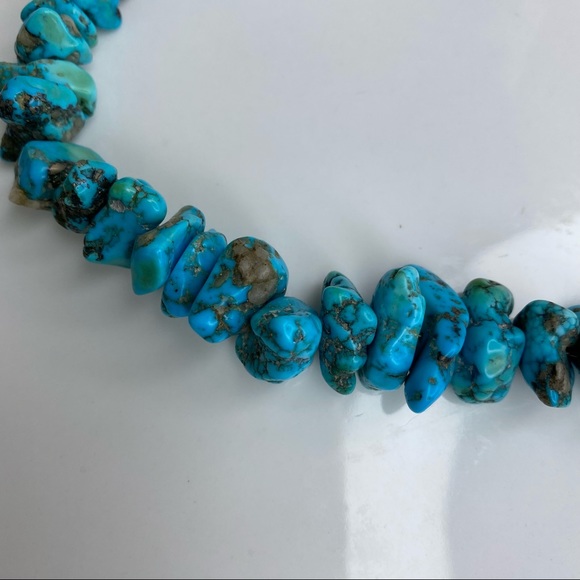 Vintage Navajo Turquoise Nugget and Silver Necklace - Picture 6 of 6